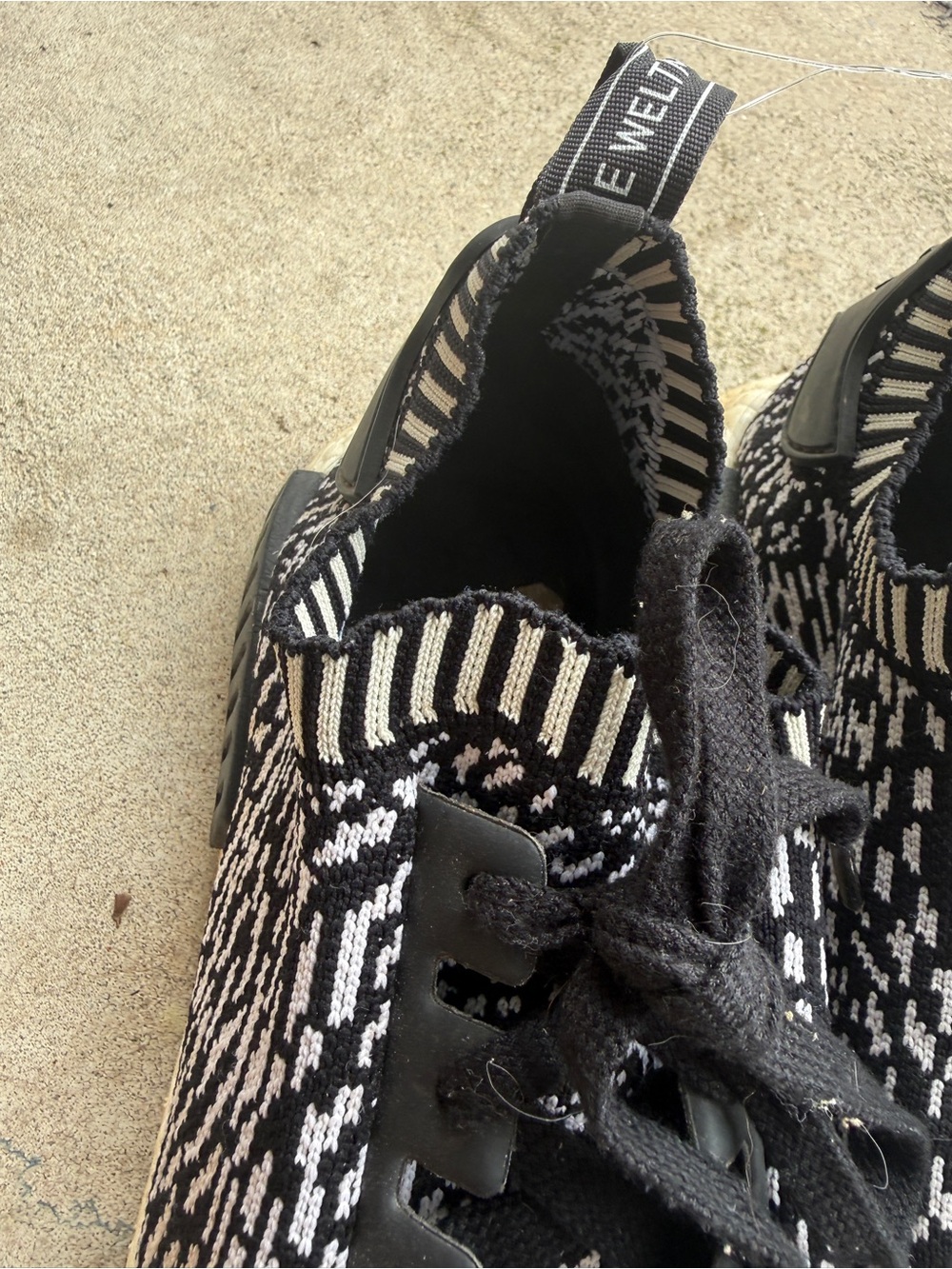 Adidas NMD R1 Primeknit Zebra Black White Boost Sneakers Men’s Size 11 - Picture 6 of 14